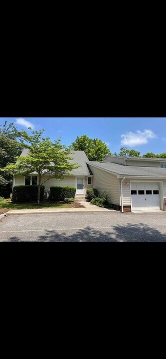 419 New Kent Rd in Blacksburg, VA - Building Photo