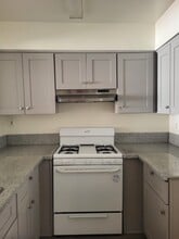 Lakeview Mansion in Los Angeles, CA - Building Photo - Building Photo