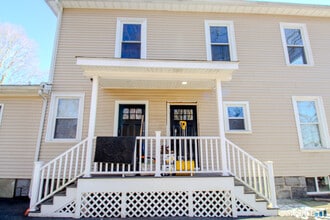 133 North St in Seymour, CT - Building Photo - Building Photo