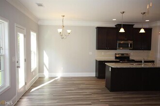 273 The Blvd in Newnan, GA - Building Photo - Building Photo
