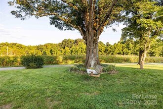 36188 A Esther Rd in New London, NC - Building Photo - Building Photo