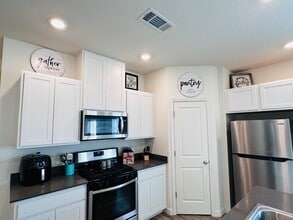 950 Kathryn Ct, Unit 1 in Fernley, NV - Building Photo - Building Photo