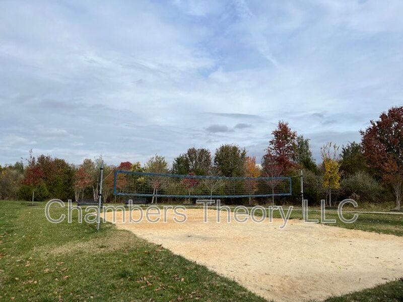 13659 Air and Space Museum Pkwy in Herndon, VA - Building Photo