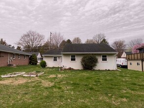 124 Old Mill Rd in Ephrata, PA - Building Photo - Building Photo