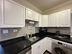 648 W Roscoe St in Chicago, IL - Building Photo - Building Photo