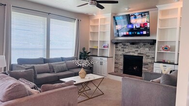 1123 Drexel Hill Ave in Caldwell, ID - Foto de edificio - Building Photo