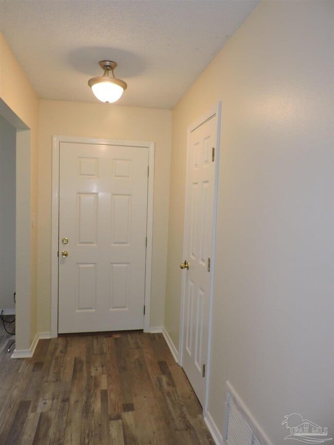 7705 Deborah Dr in Pensacola, FL - Building Photo - Building Photo