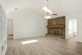 8341 Crosswind Dr in Fort Worth, TX - Building Photo - Building Photo