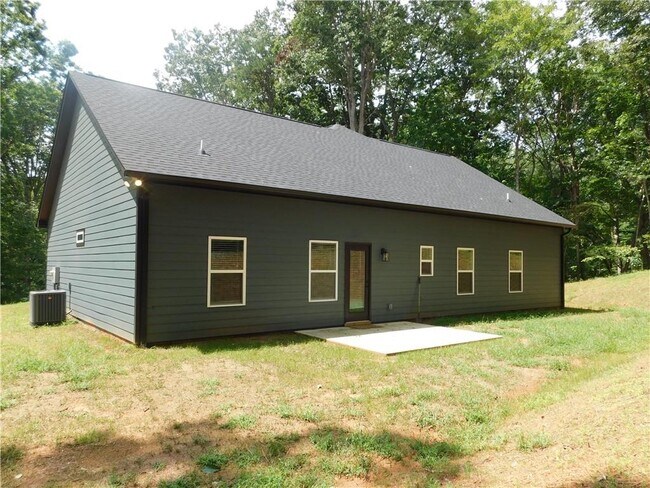 310 Harmony Dr in Dahlonega, GA - Building Photo - Building Photo