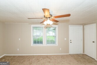 1101 Adrian Cir SW in Conyers, GA - Building Photo - Building Photo