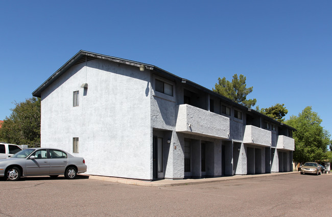 7th St Villas in Tempe, AZ - Building Photo - Building Photo