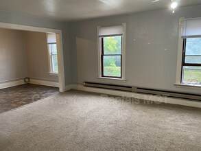 205 3rd Ave SE in Valley City, ND - Building Photo - Building Photo