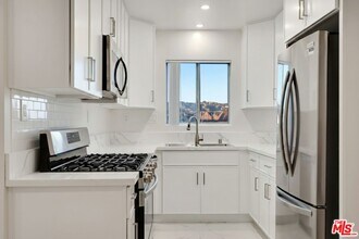 1477 S Canfield Ave in Los Angeles, CA - Building Photo - Building Photo