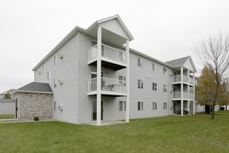 Orchid Place Apartments in Fargo, ND - Building Photo - Building Photo