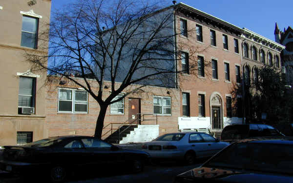 Glenwood Boarding Home in Philadelphia, PA - Foto de edificio - Building Photo