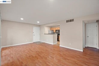 215 Reflections Dr in San Ramon, CA - Building Photo - Building Photo