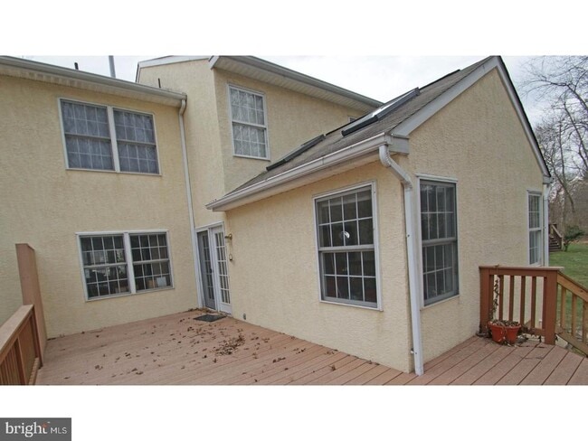 property at 727 Locust Ln