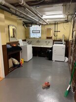 6438 N Lakewood Ave, Unit 3 Unit in Chicago, IL - Building Photo