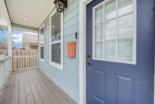 property at 921 Kern St