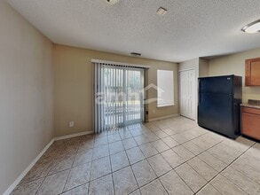 3011 Earlswood Ln in Indianapolis, IN - Foto de edificio - Building Photo