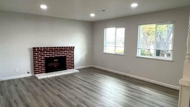 1281 Saratoga Ave in San Jose, CA - Building Photo - Building Photo