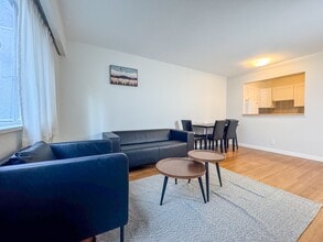 1925 Nelson St in Vancouver, BC - Building Photo - Building Photo