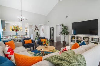 16411 N Bend Dr in Houston, TX - Building Photo - Building Photo