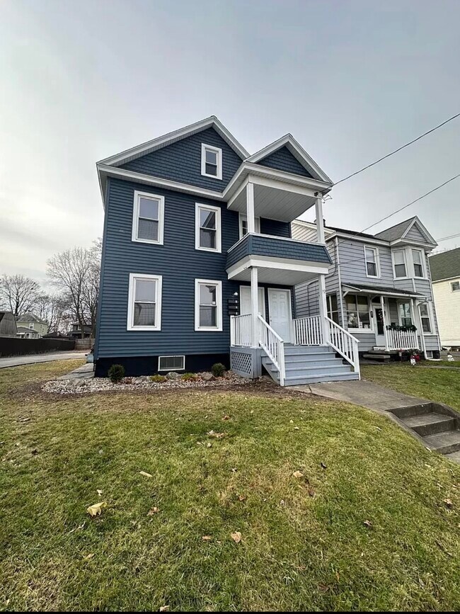 19 Glen Ave | Rentals in Scotia, NY