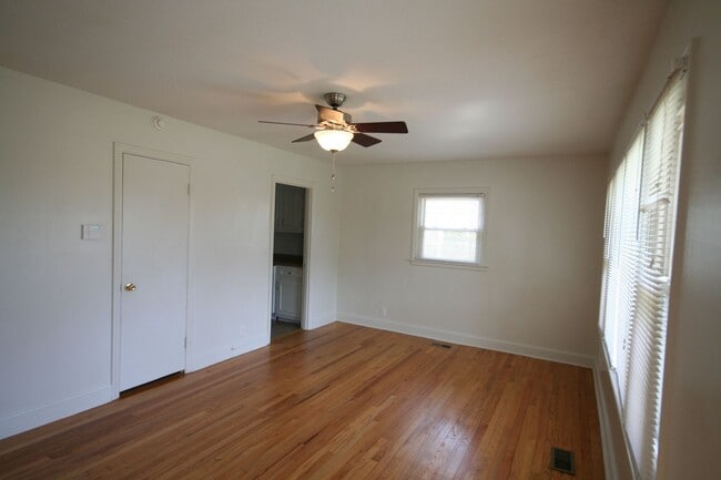 1711 Forest Rd in Durham, NC - Building Photo - Building Photo