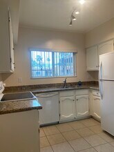 7856 E Linden Pl in Tucson, AZ - Building Photo - Building Photo