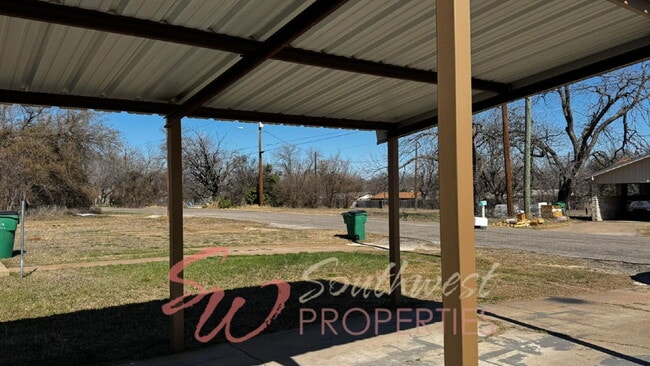 210 Reta Ave in Stephenville, TX - Building Photo - Building Photo