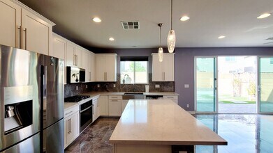 7498 Tinley Crk Ave in Las Vegas, NV - Building Photo - Building Photo