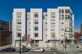 Solea in Washington, DC - Foto de edificio - Building Photo