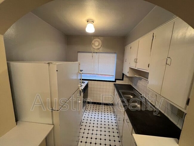 5834 Nottingham Ave in St. Louis, MO - Building Photo - Building Photo