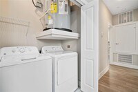 1620 Oak Tree Dr photo'