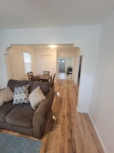 260 W Queen St in Hampton, VA - Building Photo - Building Photo