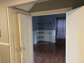 863 Marentette Av in Windsor, ON - Building Photo - Building Photo