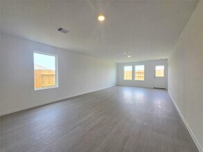 28722 Texas Sparrow Ln in Hockley, TX - Building Photo - Building Photo