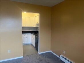 63 Ruth Ct in Middletown, NY - Building Photo - Building Photo