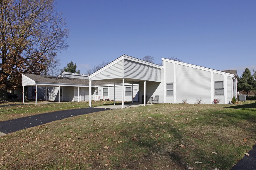 University Courtyard Apartments and Nearby Dover Apartments For Rent