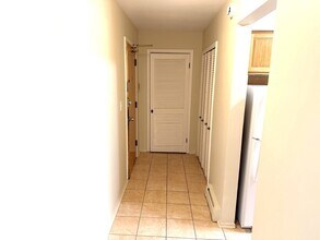 8440 Skokie Blvd in Skokie, IL - Building Photo - Building Photo