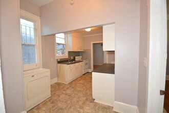 536 E Waldburg St in Savannah, GA - Building Photo - Building Photo