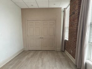 201 E Lafayette St in Jackson, TN - Building Photo - Building Photo