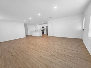 9518 Brookside Point Dr in Baytown, TX - Building Photo - Building Photo