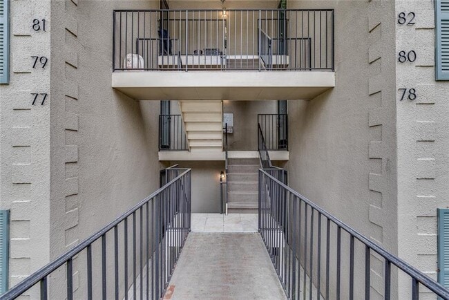 80 Montre Square NW in Atlanta, GA - Building Photo - Building Photo