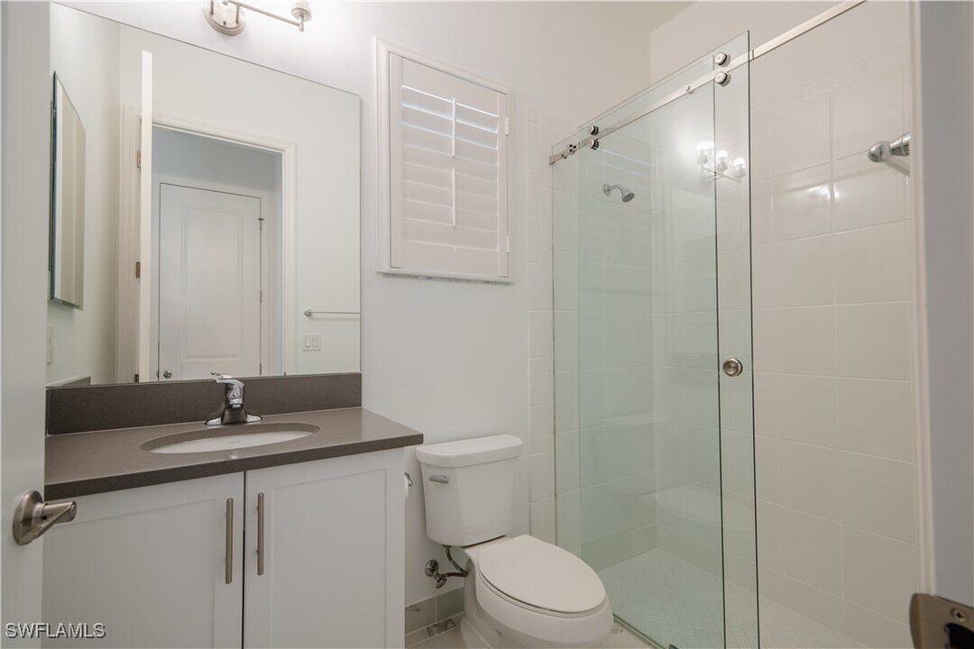 16578 Calistoga Dr in Bonita Springs, FL - Building Photo