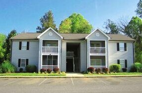 Arlington Square West/East/Farmers Trace in Asheboro, NC - Building Photo
