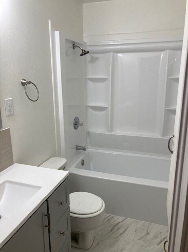 1608 Mozingo St in Denton, TX - Building Photo - Building Photo