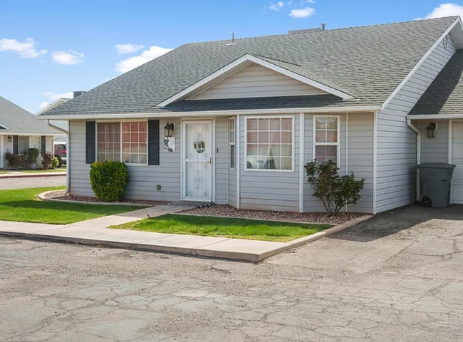 property at 1015 S River Rd