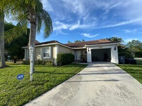 18750 Caspian Cir in Boca Raton, FL - Building Photo - Building Photo